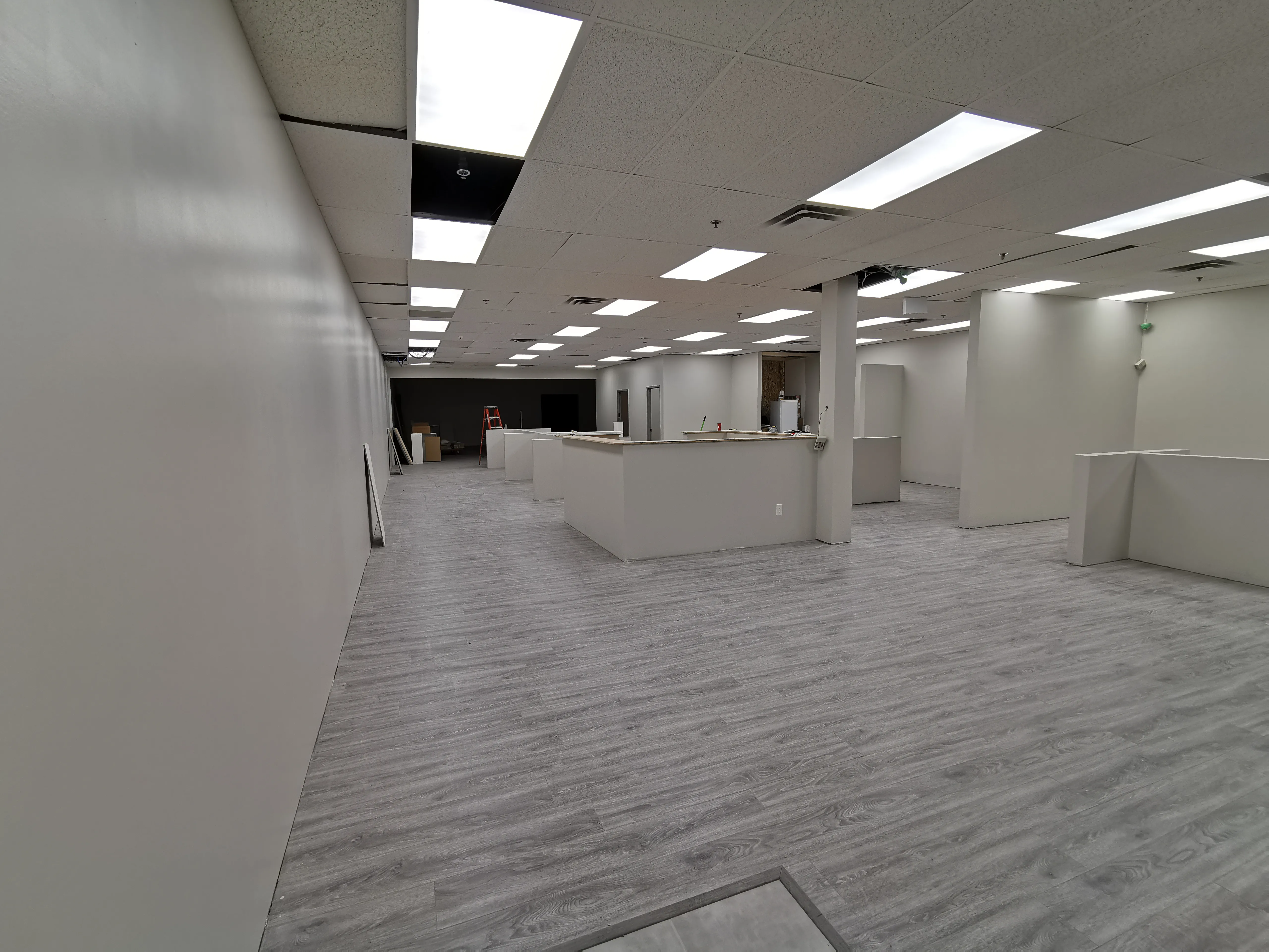 Commercial Retail Showroom, Mississauga, ON — completed photo 1