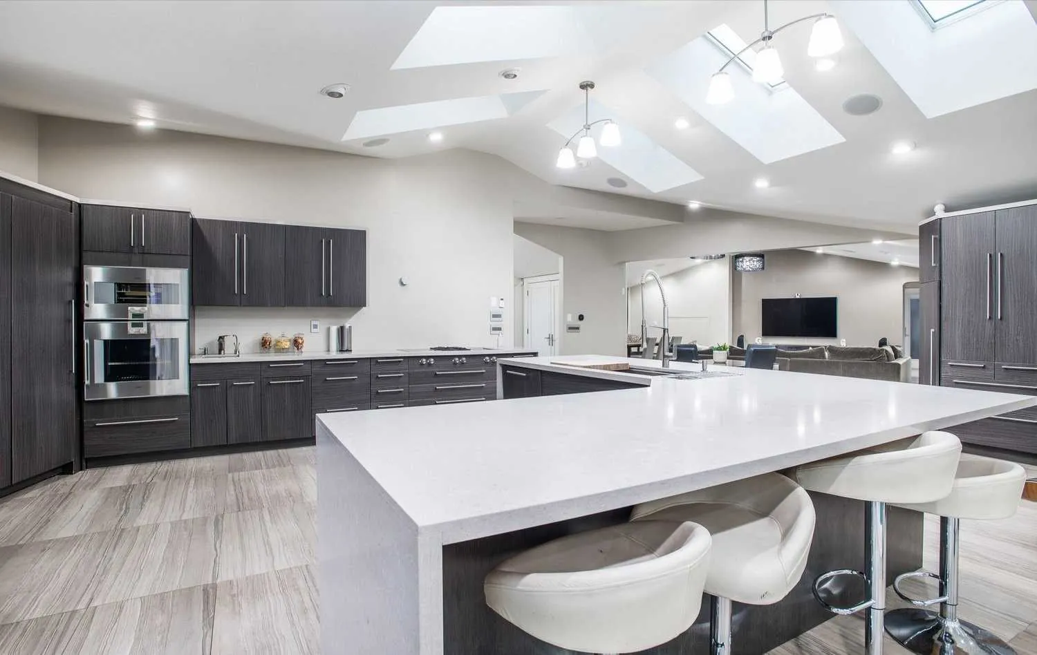 Crescent Hill Estate — Whole-Home Gut & Rebuild, Brampton, ON — view: Kitchen 5