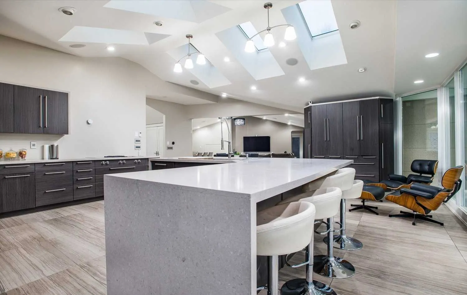 Crescent Hill Estate — Whole-Home Gut & Rebuild, Brampton, ON — view: Kitchen 6